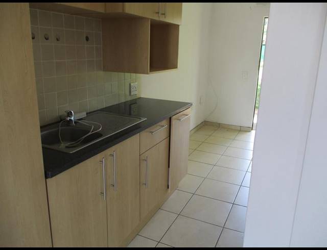 1 BEDROOM PROPERTY TO RENT IN SILVERTON